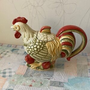 Royal Doulton  Chanticlair Decorative Rooster Teapot - Multicolor Ceramic 32oz